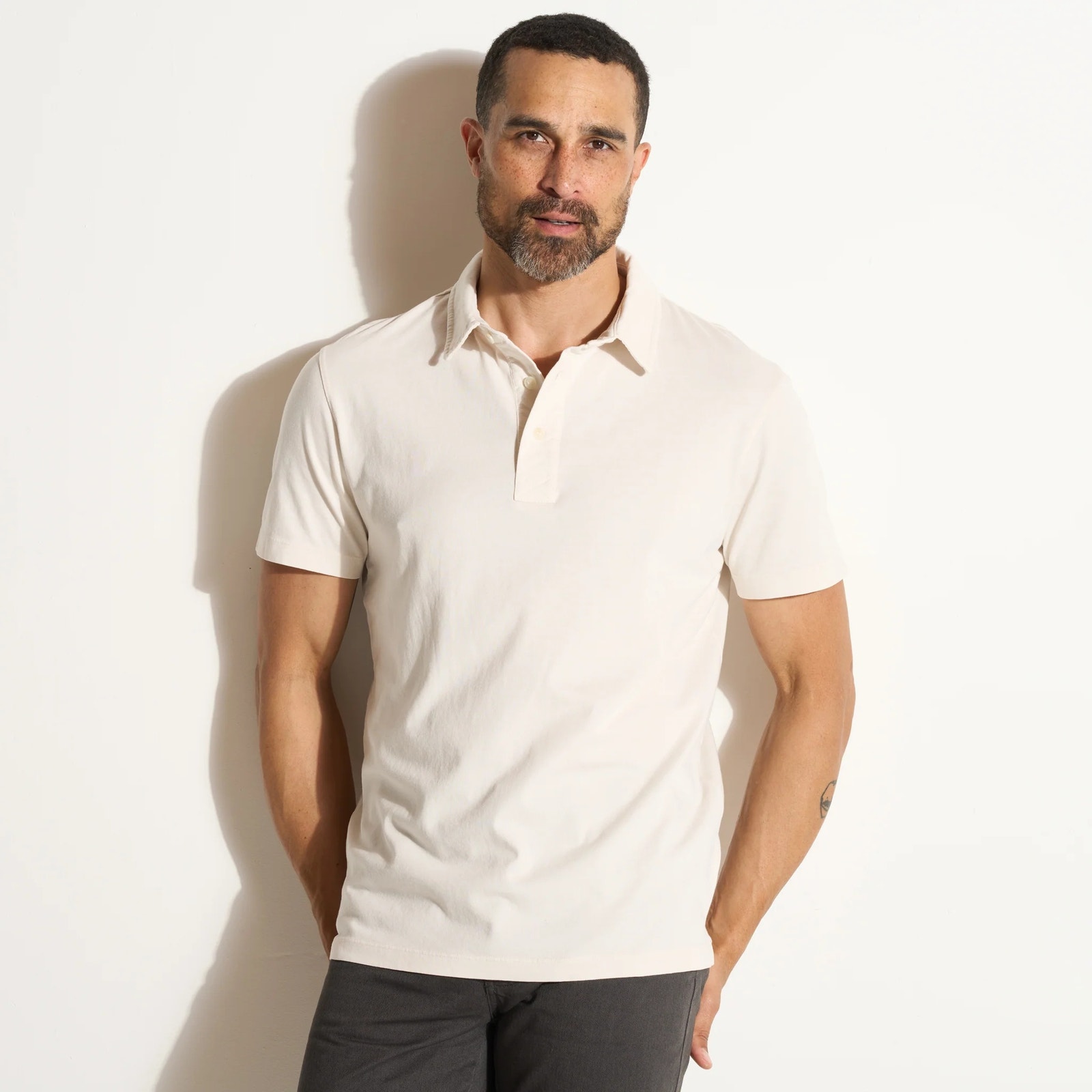 Rowan Men's Henderson Short Sleeve Polo Shirt In Vintage White (Cream) — image 2 of 8